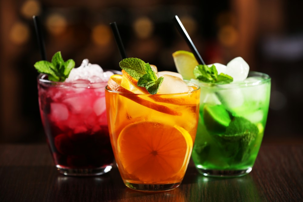 Farverige cocktails